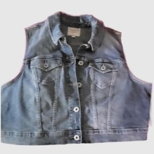 Torrid Light Wash Denim Vest